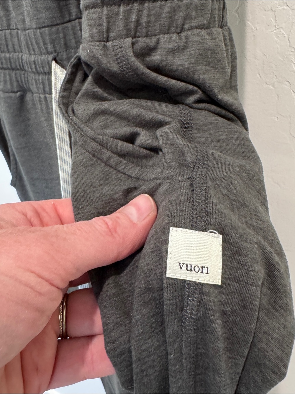 Vuori Short sleeve All Day Jumpsuit Size Medium - Picture 4 of 9